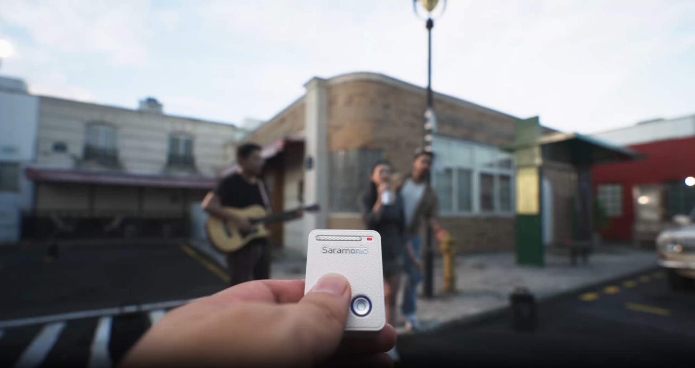 Saramonic Ultra | Ultimate 2-Channel Wireless Microphone