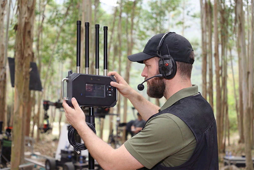 Saramonic WiTalk9 X wireless intercom system