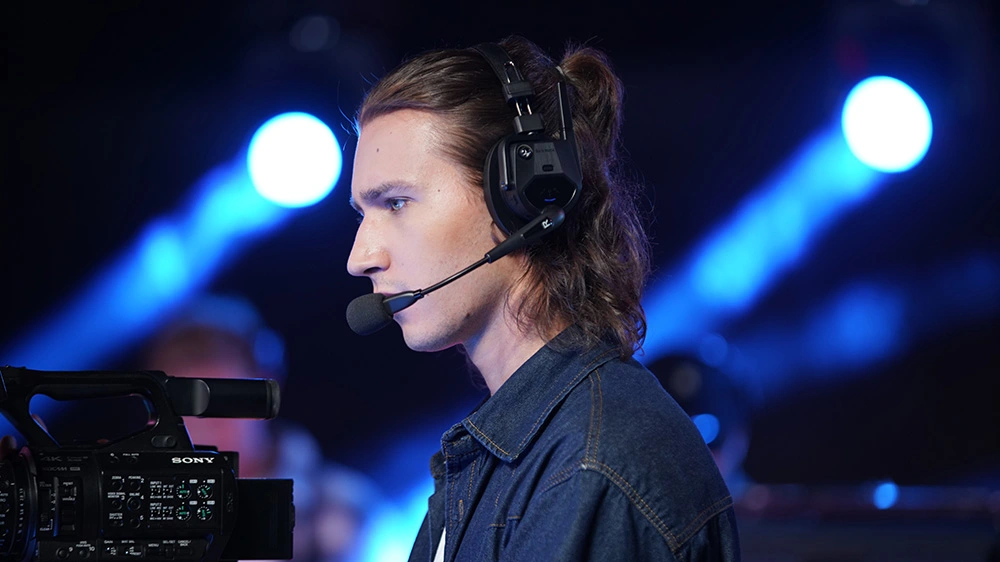 Saramonic WiTalk9 intercom system